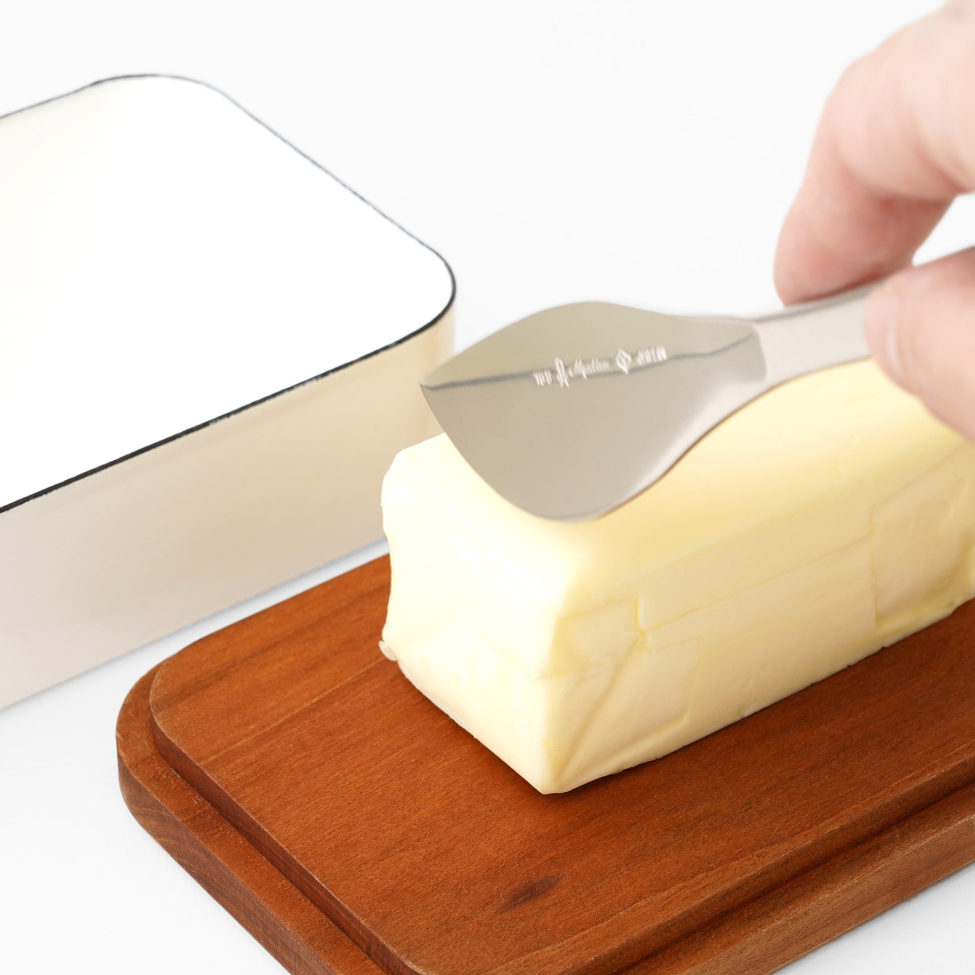 Noda Horo Enamel Butter Case with Wood Lid