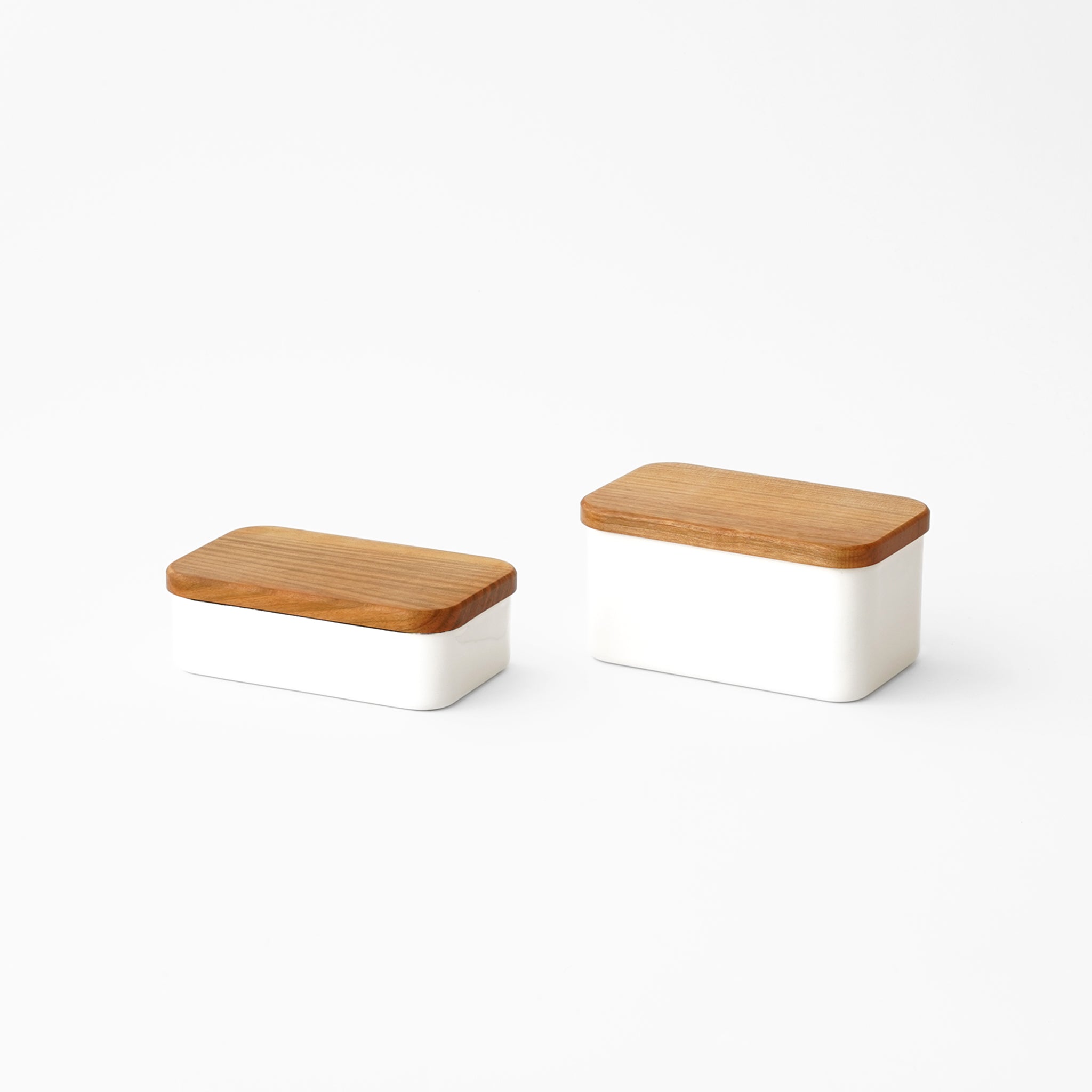 Noda Horo Enamel Butter Case with Wood Lid