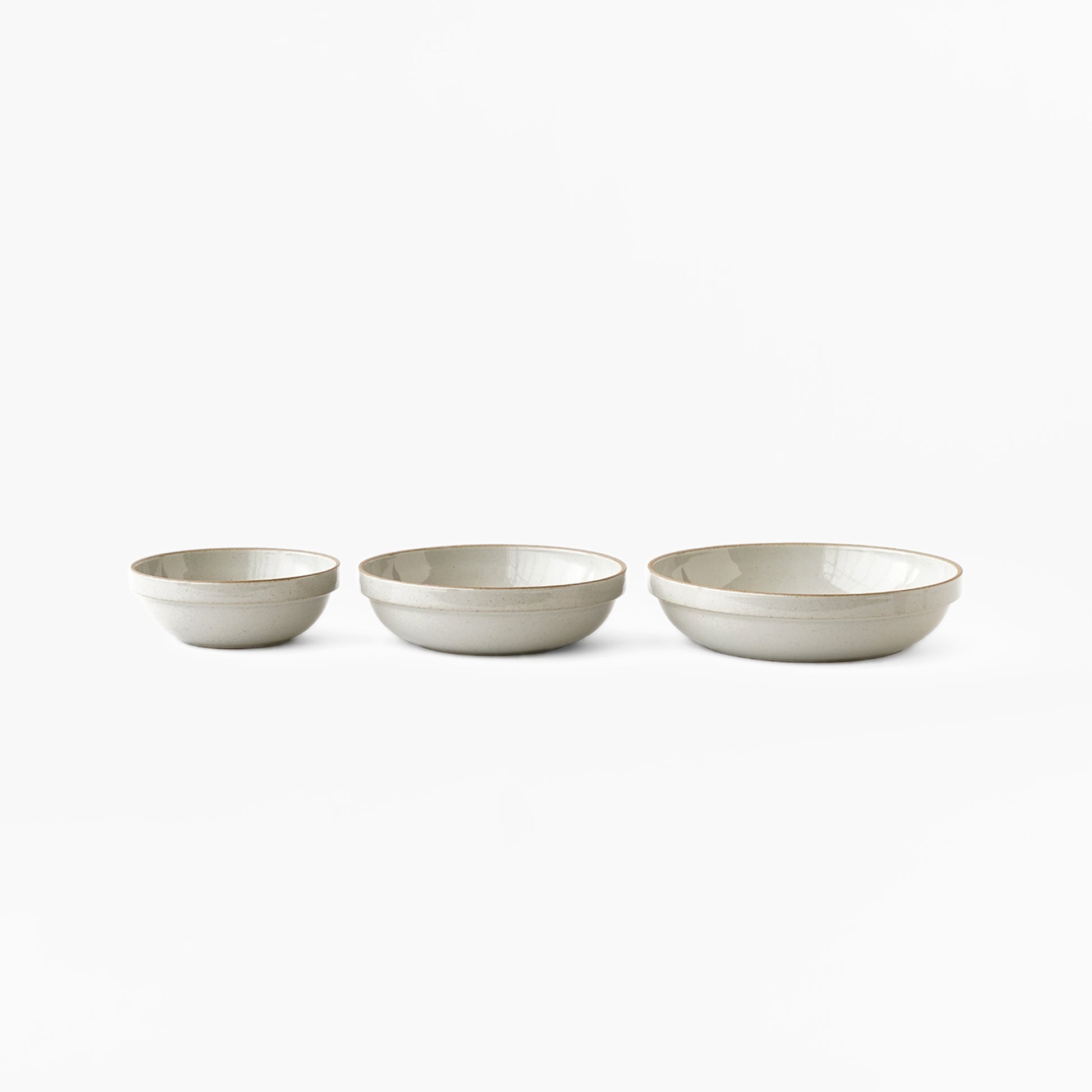 Hasami Porcelain Round Bowl - Gloss Gray