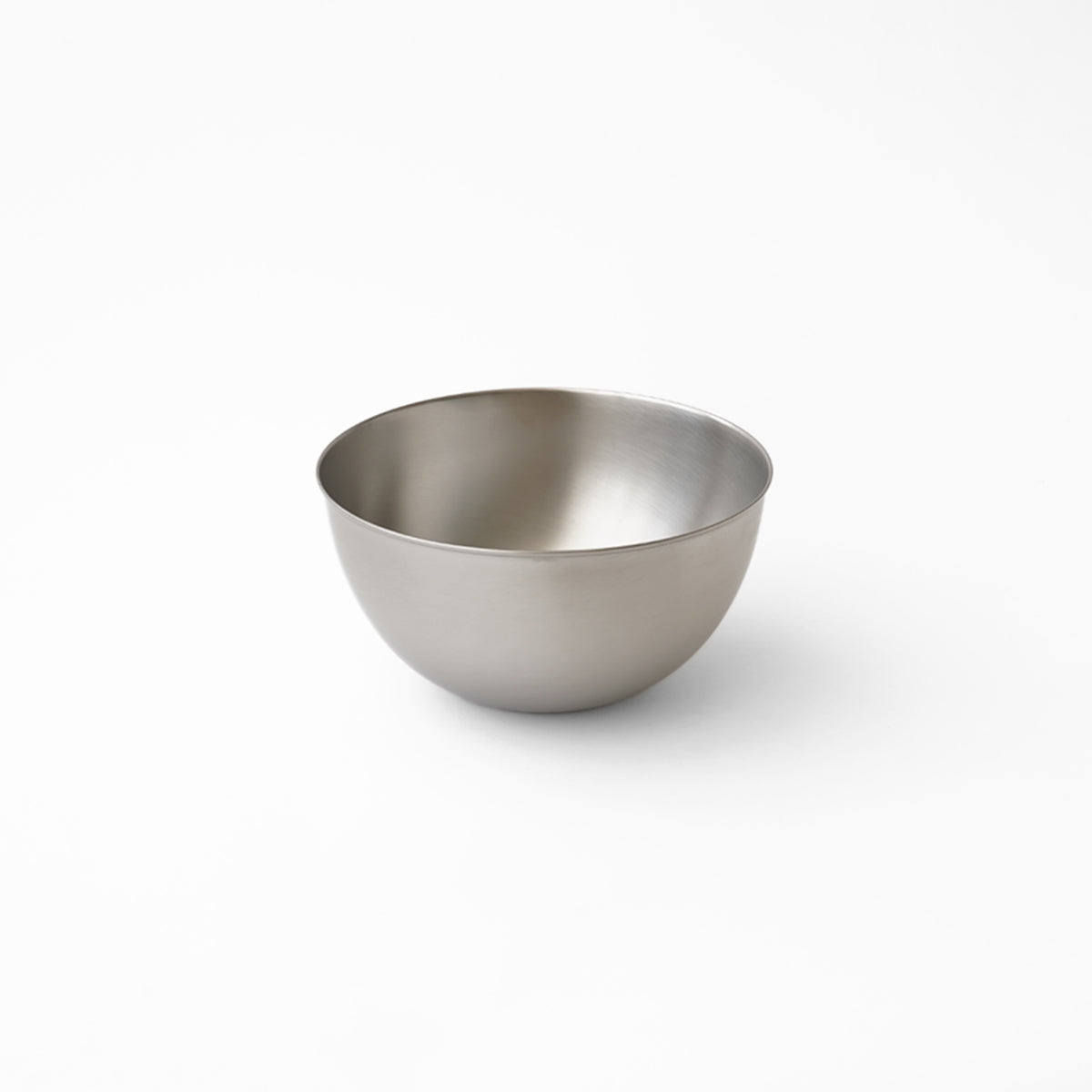Sori Yanagi stainless steel bowl, 9.3-inch size, showing the deep rounded profile