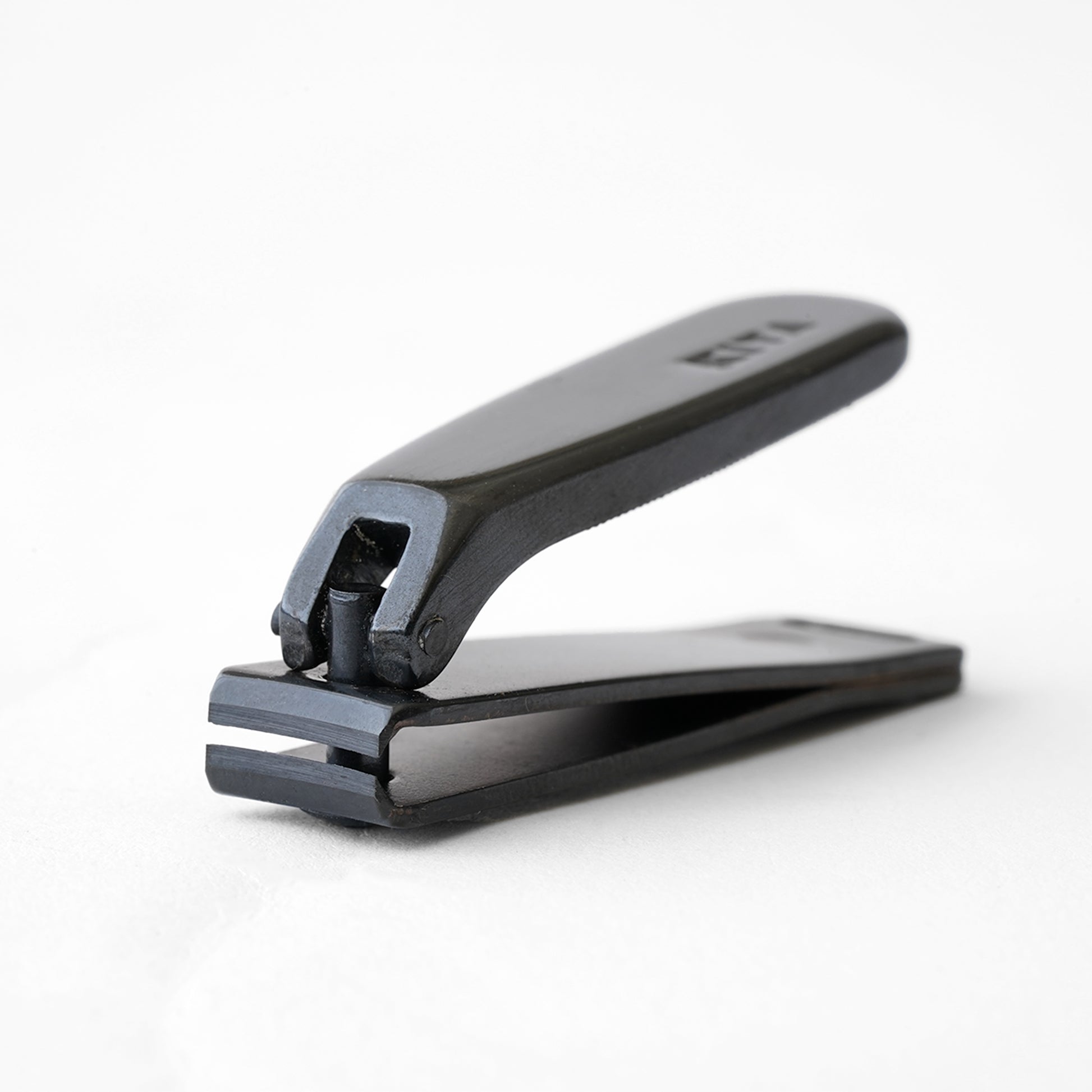 Kiya Nihonbashi Black Nail Clipper detail image 2, Japanese homeware and gifts at SF76