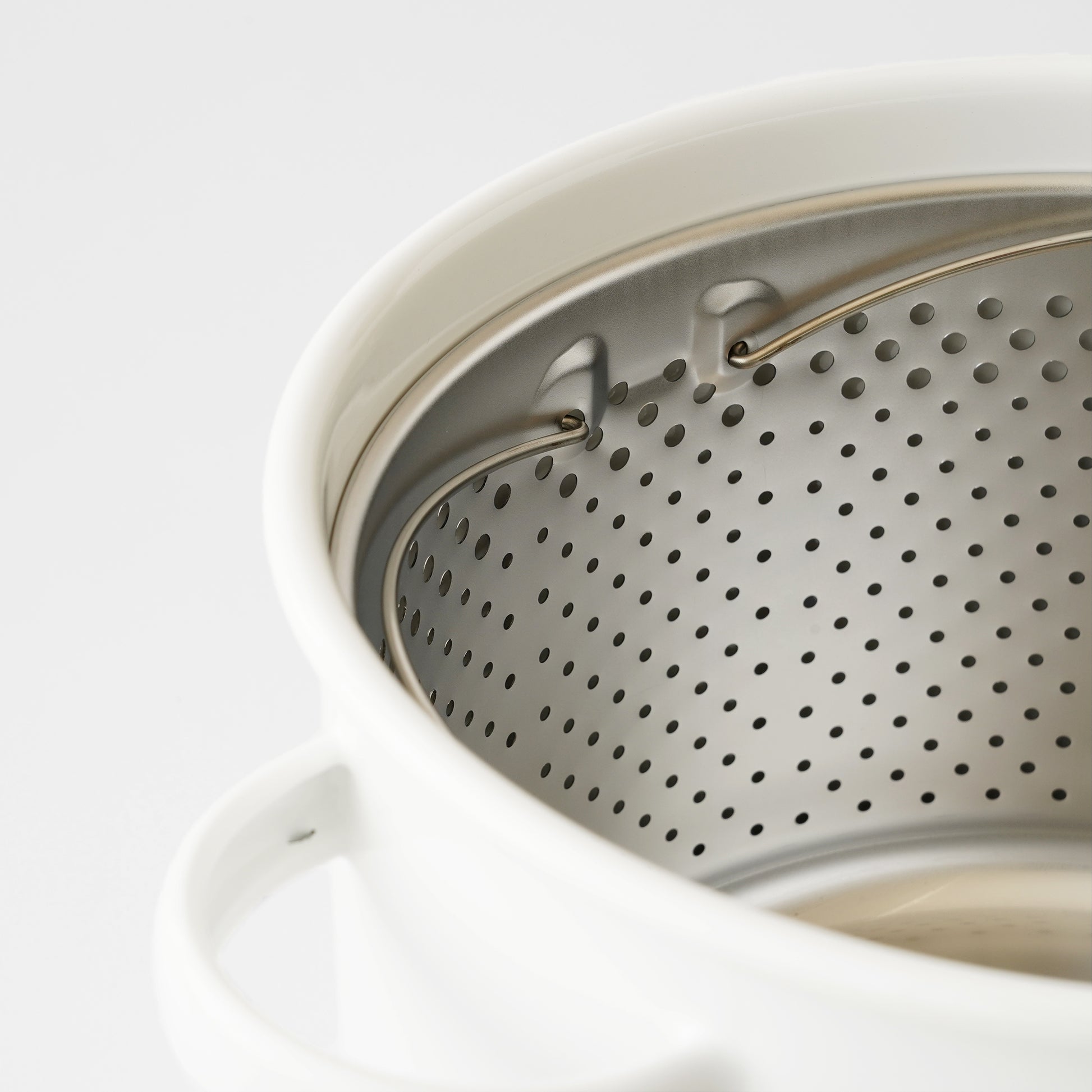 Kaico Pasta Pot detail image 2, Japanese tableware and kitchen tools at SF76
