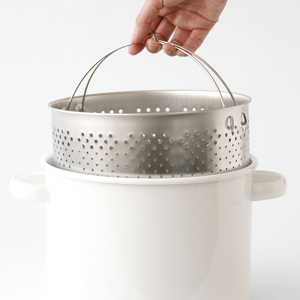 Kaico Pasta Pot detail image 3, Japanese tableware and kitchen tools at SF76